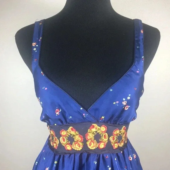 Johnny Was 100% Silk Dress Embroidered Boho Ikat - Picture 2 of 8